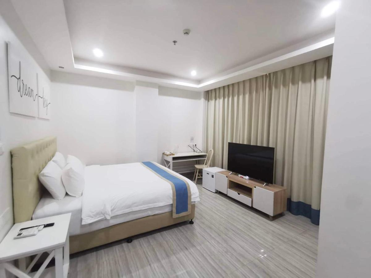 Hampton Suites Davao Ngoại thất bức ảnh