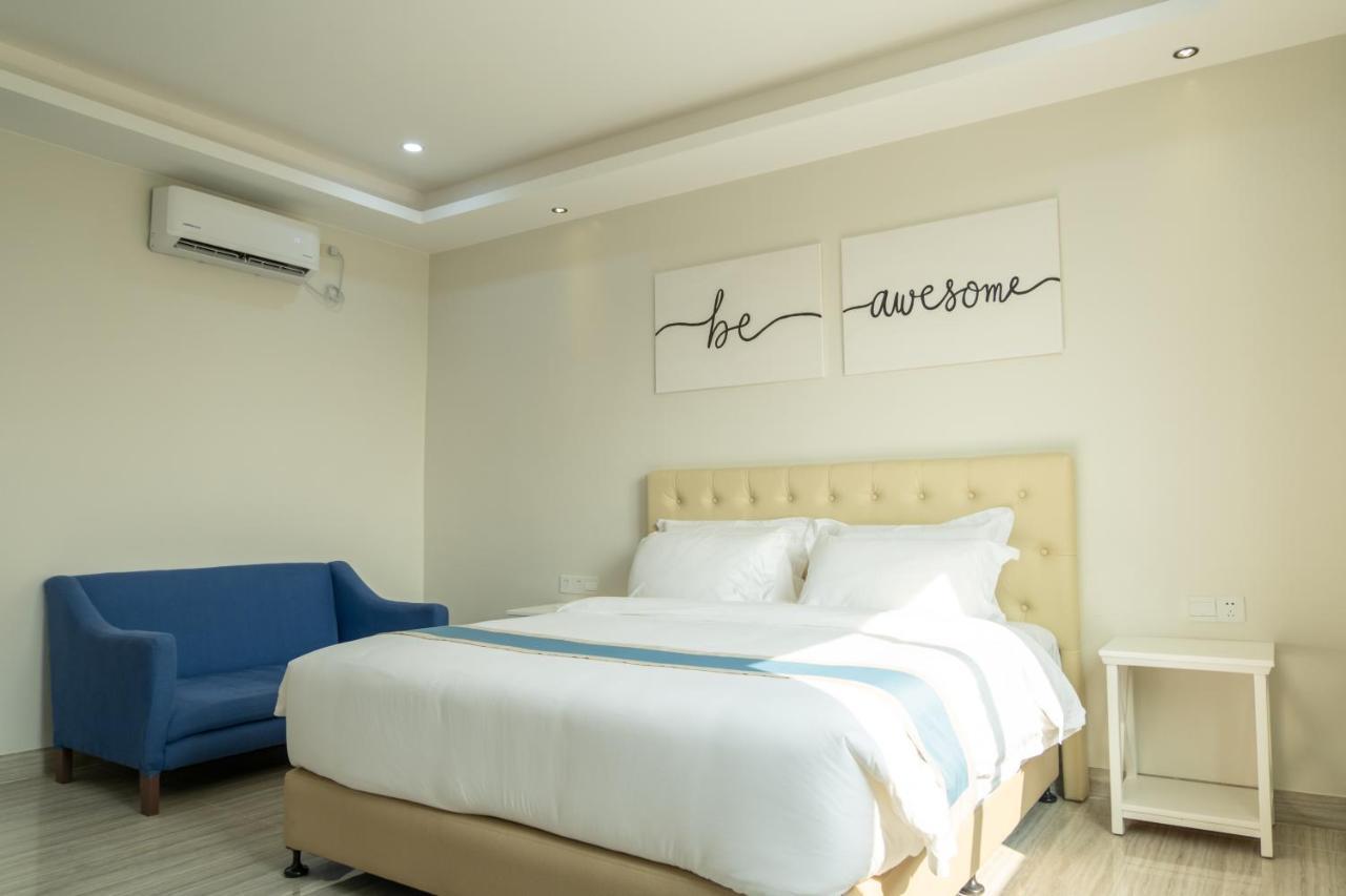 Hampton Suites Davao Ngoại thất bức ảnh