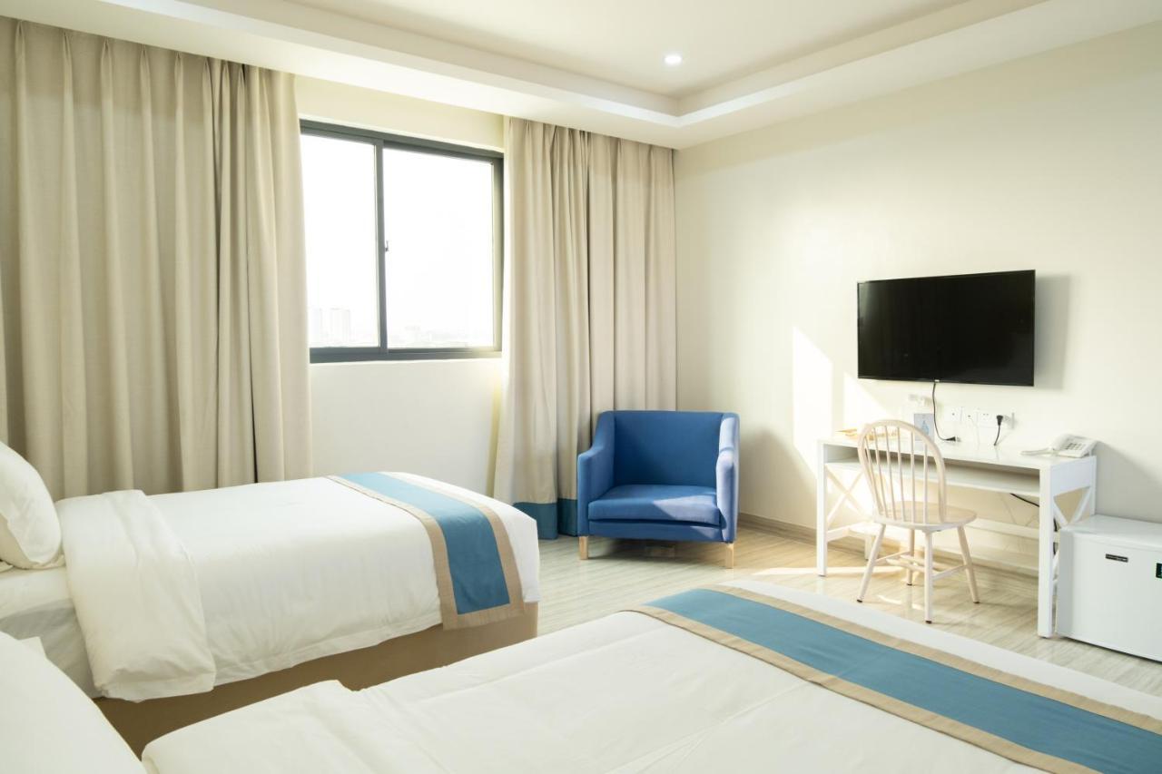 Hampton Suites Davao Ngoại thất bức ảnh