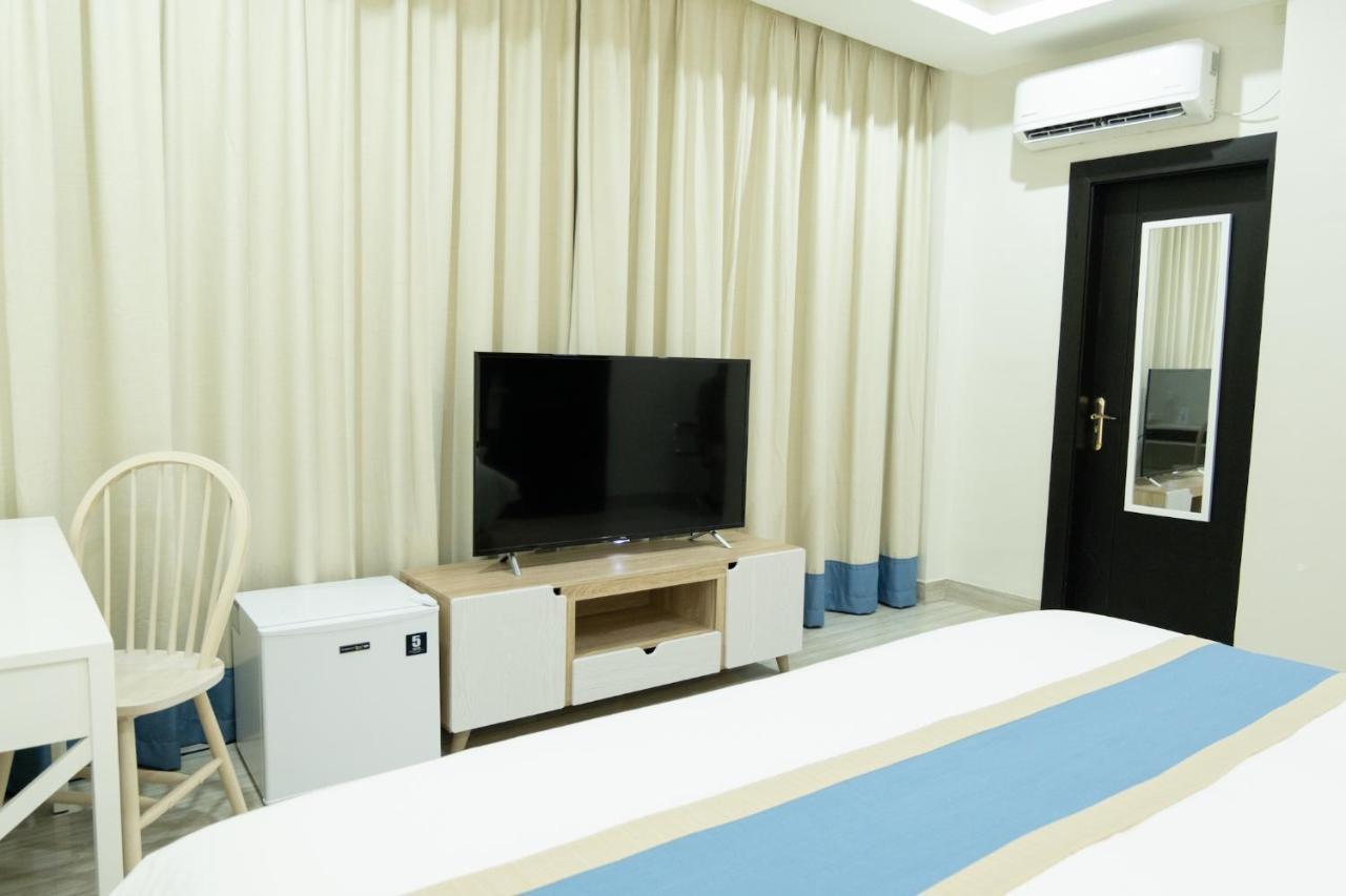Hampton Suites Davao Ngoại thất bức ảnh
