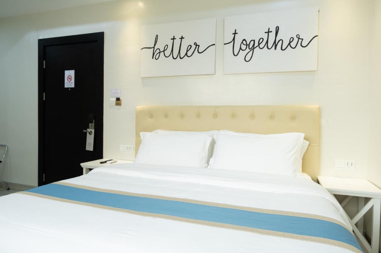 Hampton Suites Davao Ngoại thất bức ảnh